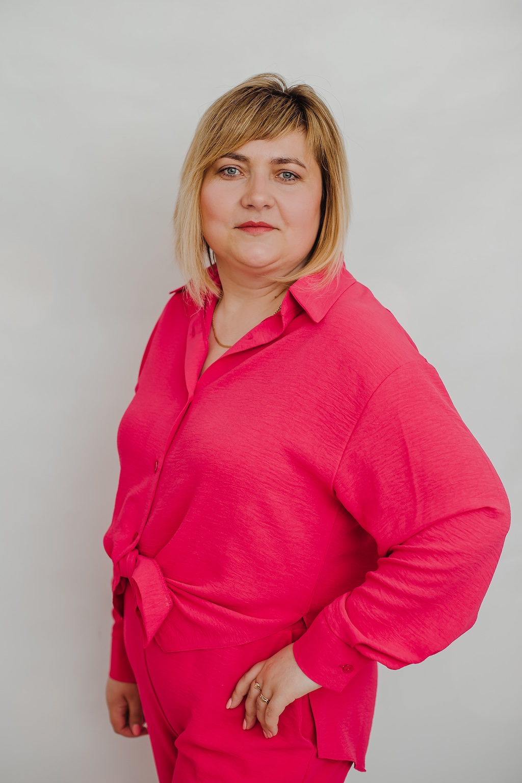 Марʼяна - Керівниця локацій